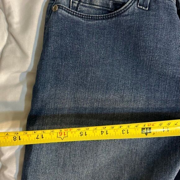NYDJ Jeans Size 8 Inseam 27 inches - Picture 5 of 13